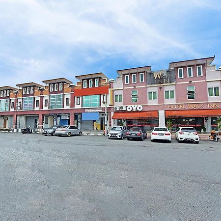 Oyo 582 Hotel Walk Inn Kampong Pasir Puteh  Eksteriør bilde