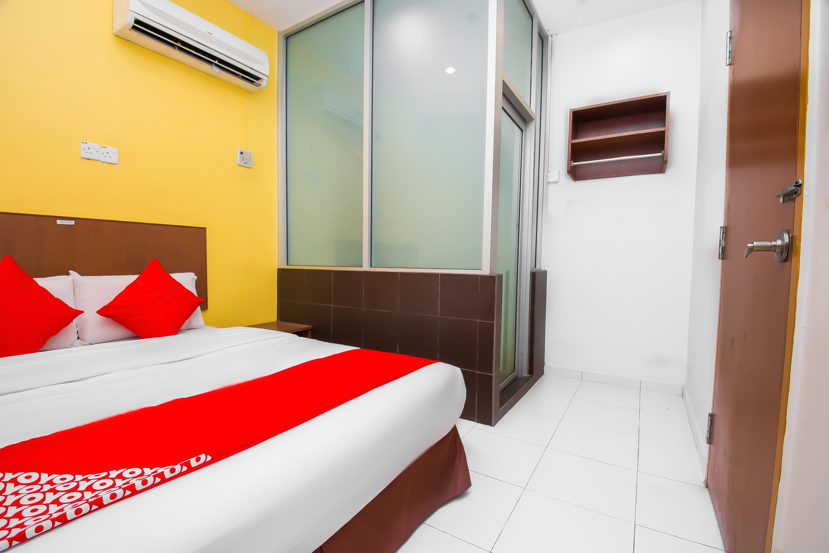 Oyo 582 Hotel Walk Inn Kampong Pasir Puteh  Eksteriør bilde