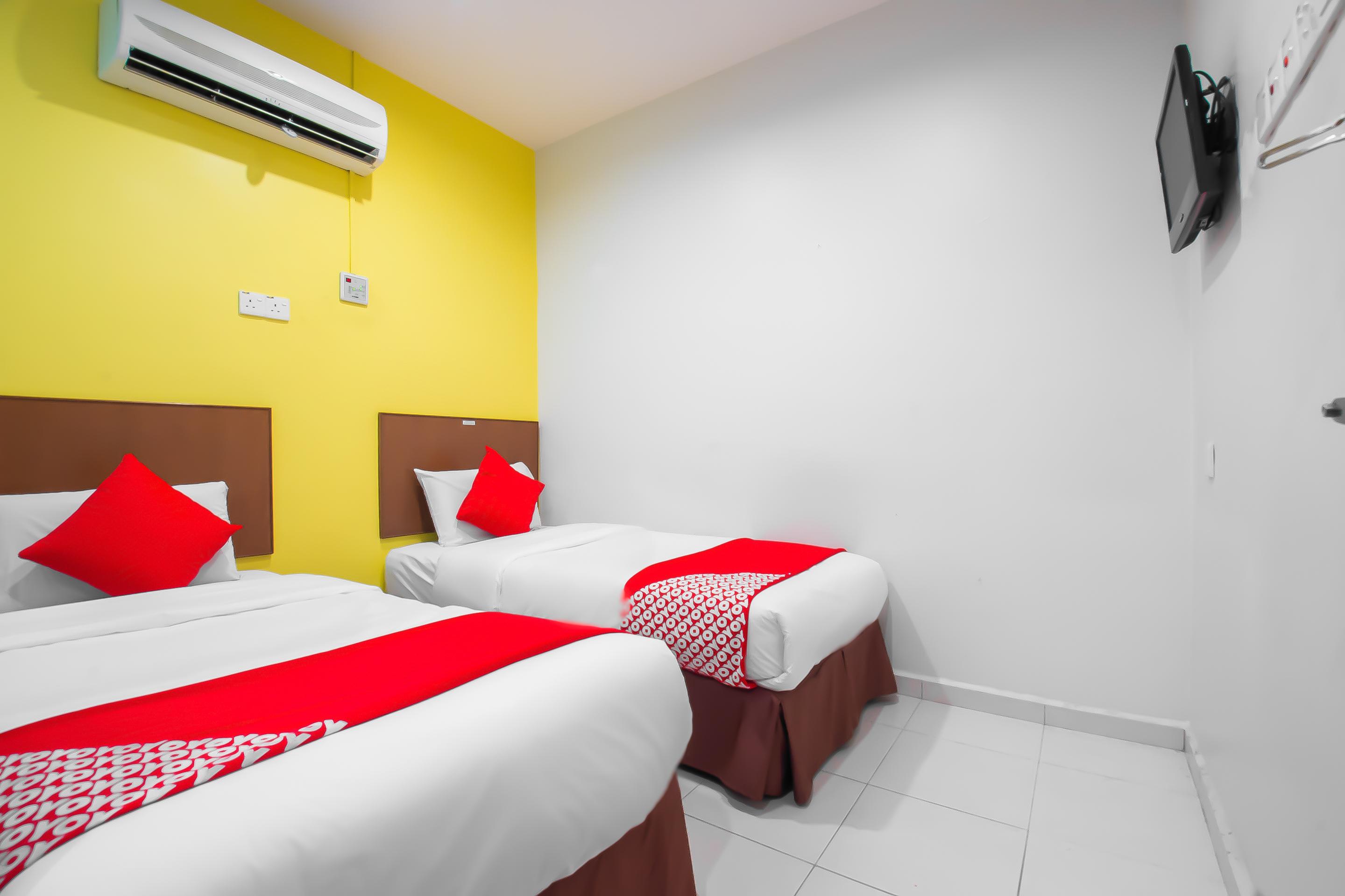 Oyo 582 Hotel Walk Inn Kampong Pasir Puteh  Eksteriør bilde