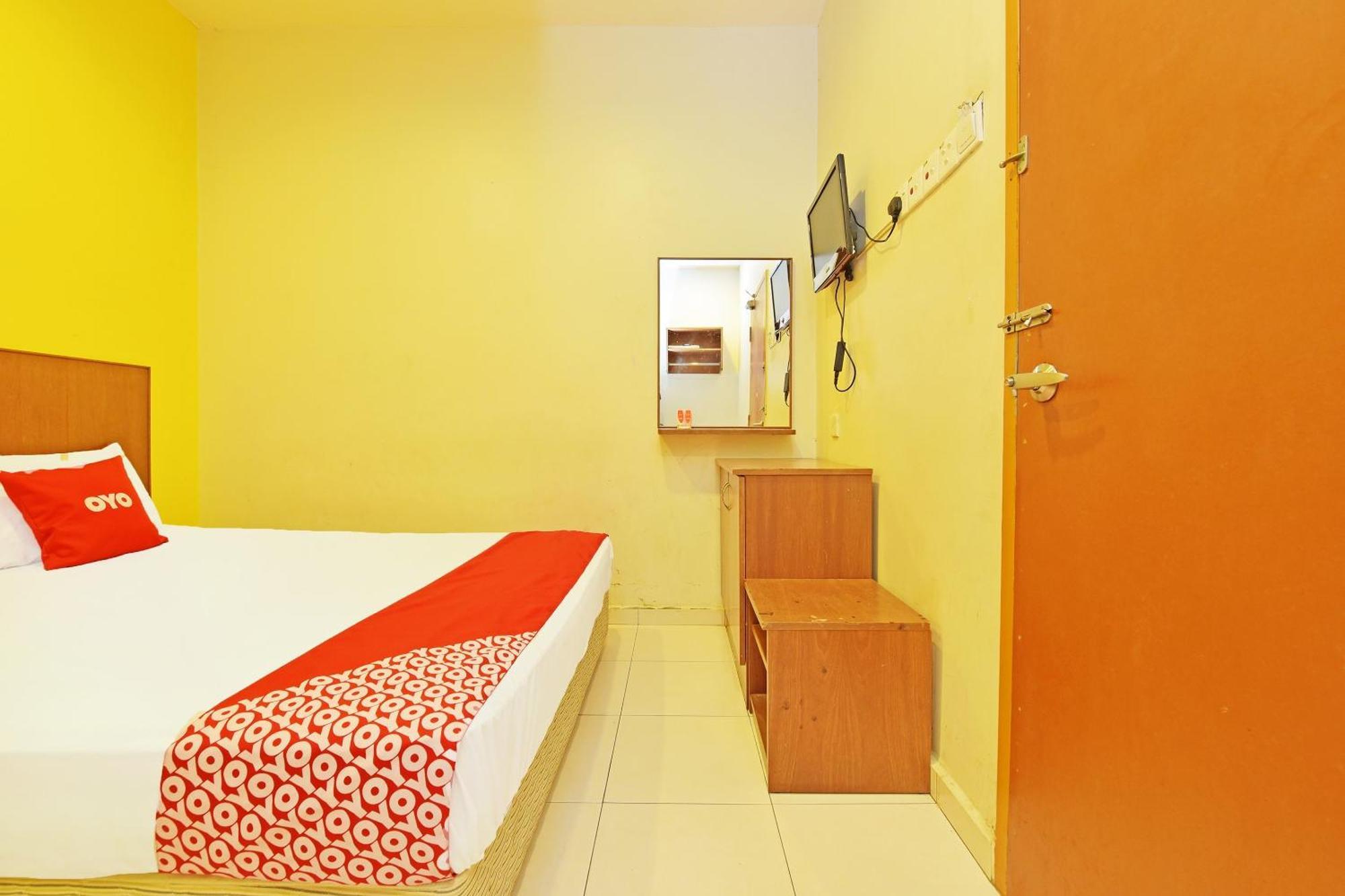 Oyo 582 Hotel Walk Inn Kampong Pasir Puteh  Eksteriør bilde