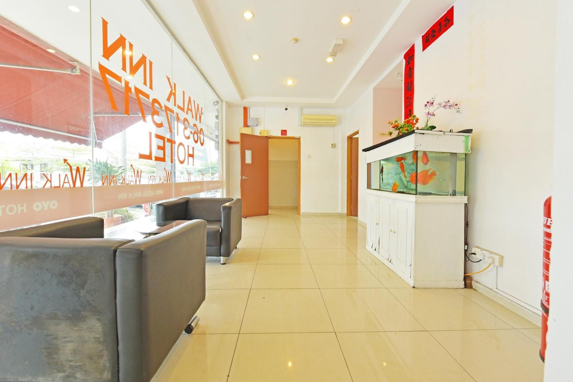 Oyo 582 Hotel Walk Inn Kampong Pasir Puteh  Eksteriør bilde