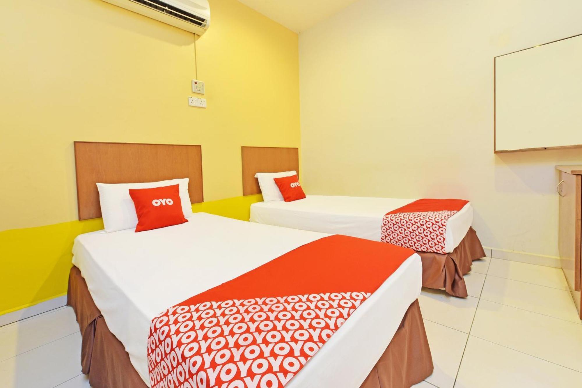 Oyo 582 Hotel Walk Inn Kampong Pasir Puteh  Eksteriør bilde